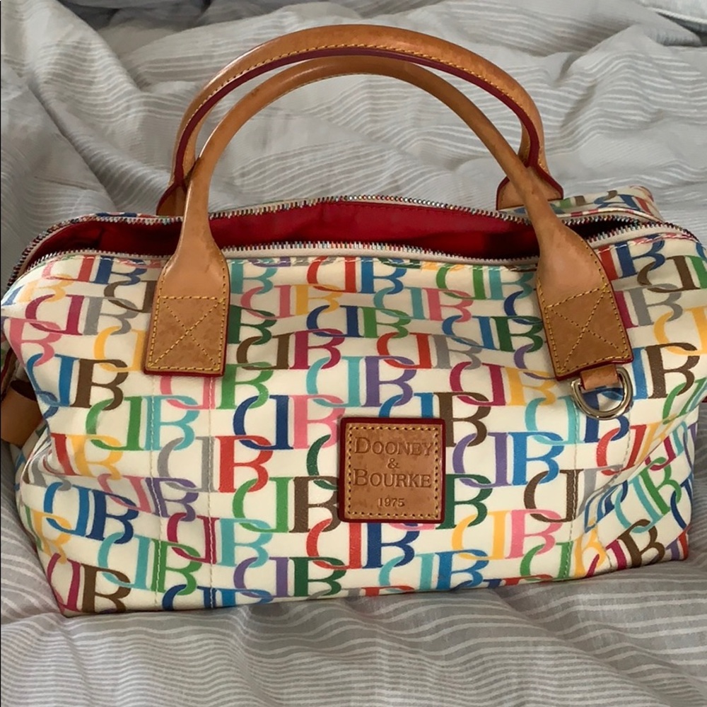 D&B purse, good condition